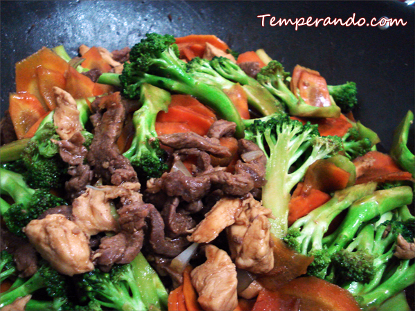 CARNE COM LEGUMES